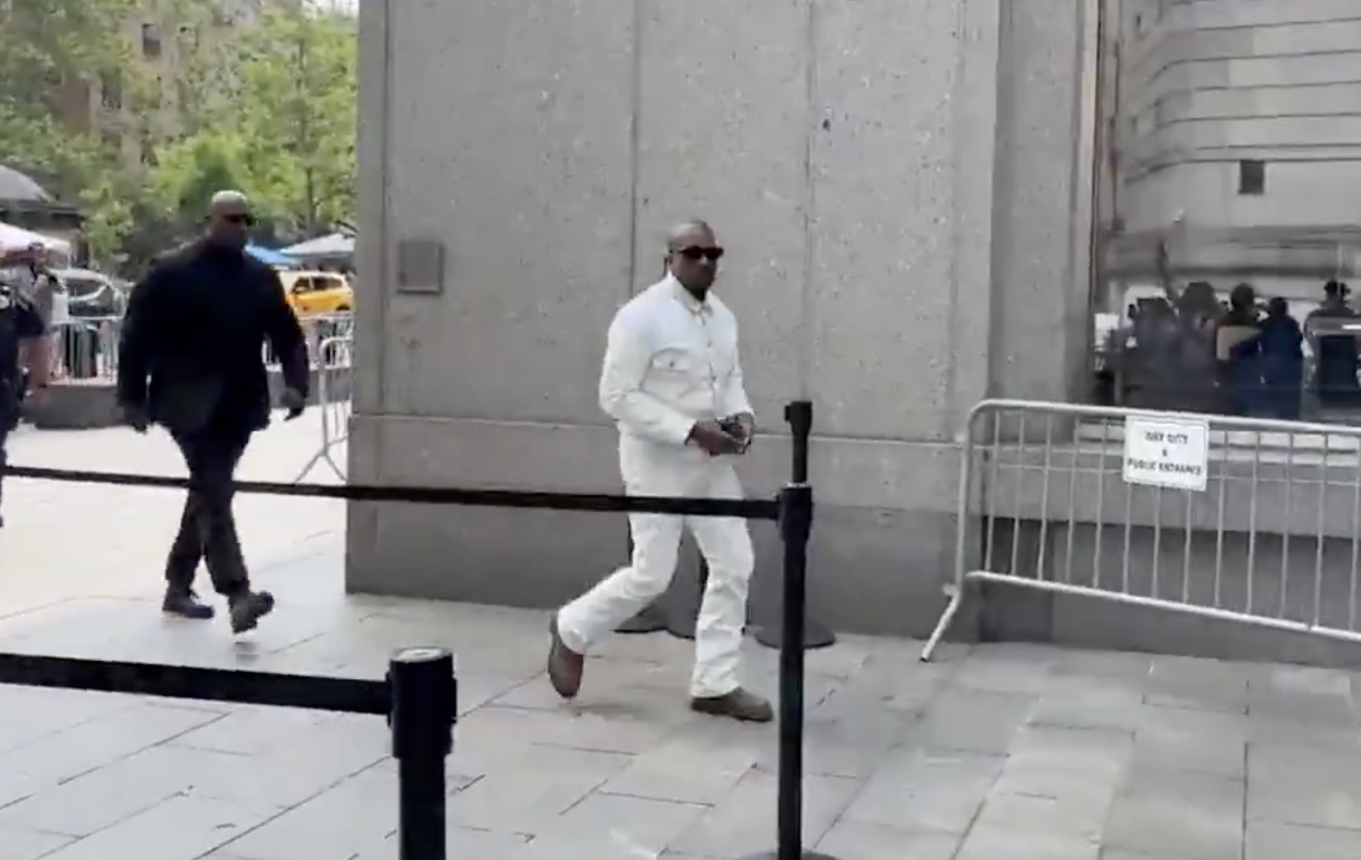 Ο Kanye West εμφανίστηκε στη δίκη του Diddy για να τον υποστηρίξει